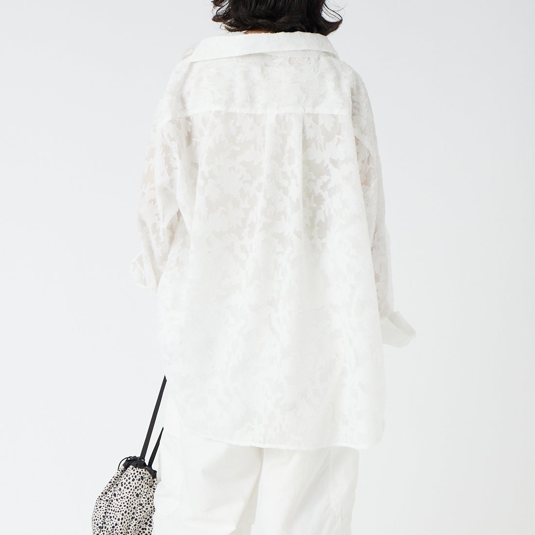 USINE [ユジーヌ] シアーオーバーサイズシャツ [IN9-SH-6] ﾎﾜｲﾄJQ &&モデル身長：162cm 着用サイズ：F&&