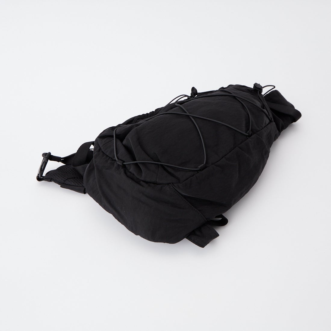 C.P.COMPANY [シーピーカンパニー] ナイロンB クロスボディバックパック [RCCMAC735A] 999 BLACK
