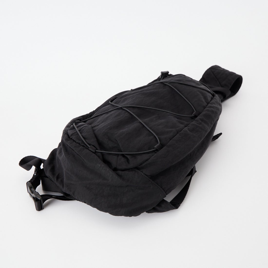 C.P.COMPANY [シーピーカンパニー] ナイロンB クロスボディバックパック [RCCMAC735A] 999 BLACK