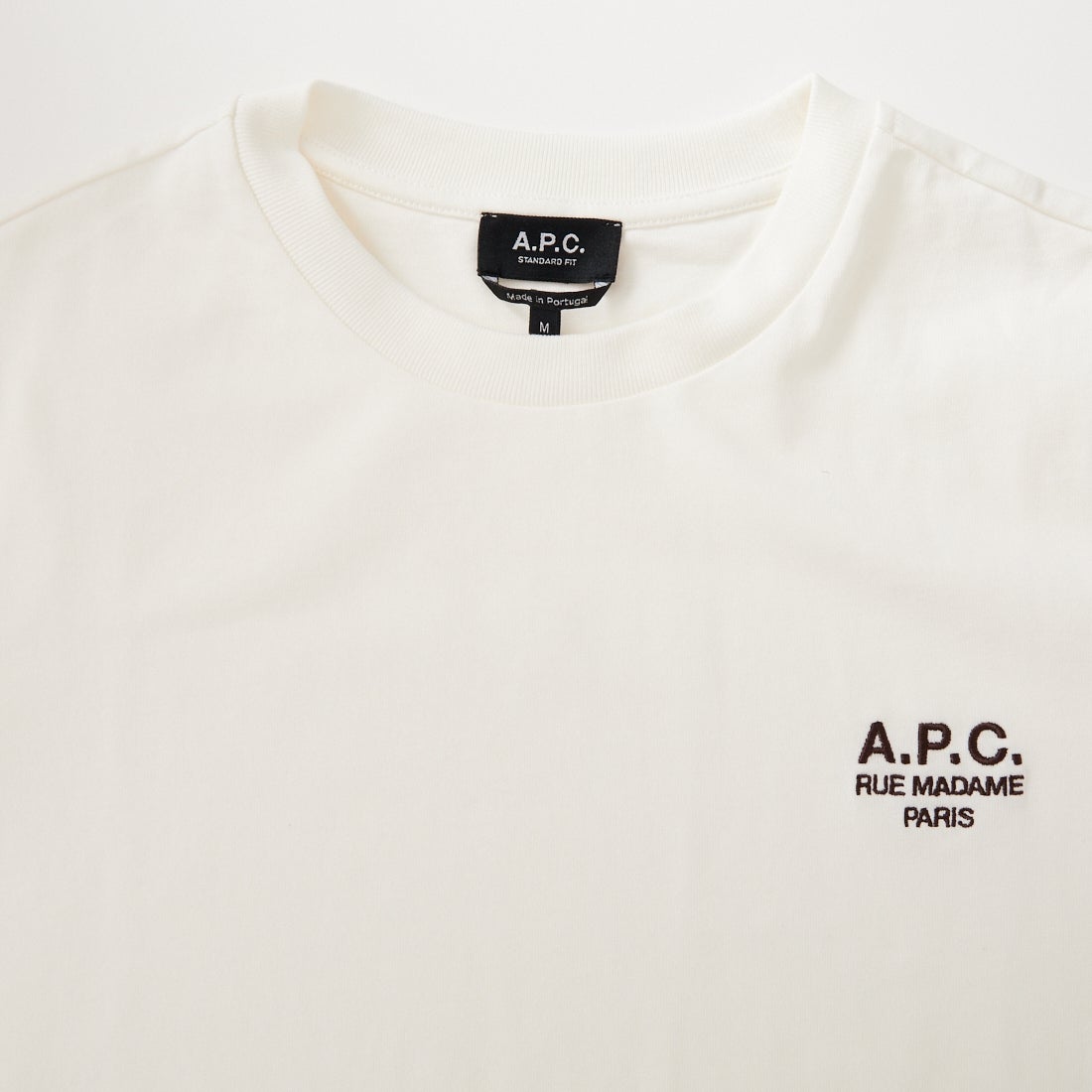 A.P.C. [アー・ペー・セー] ロゴ刺繍ショートスリーブTシャツ [STANDARD-RUE-MADAME] 87 BLANC/M