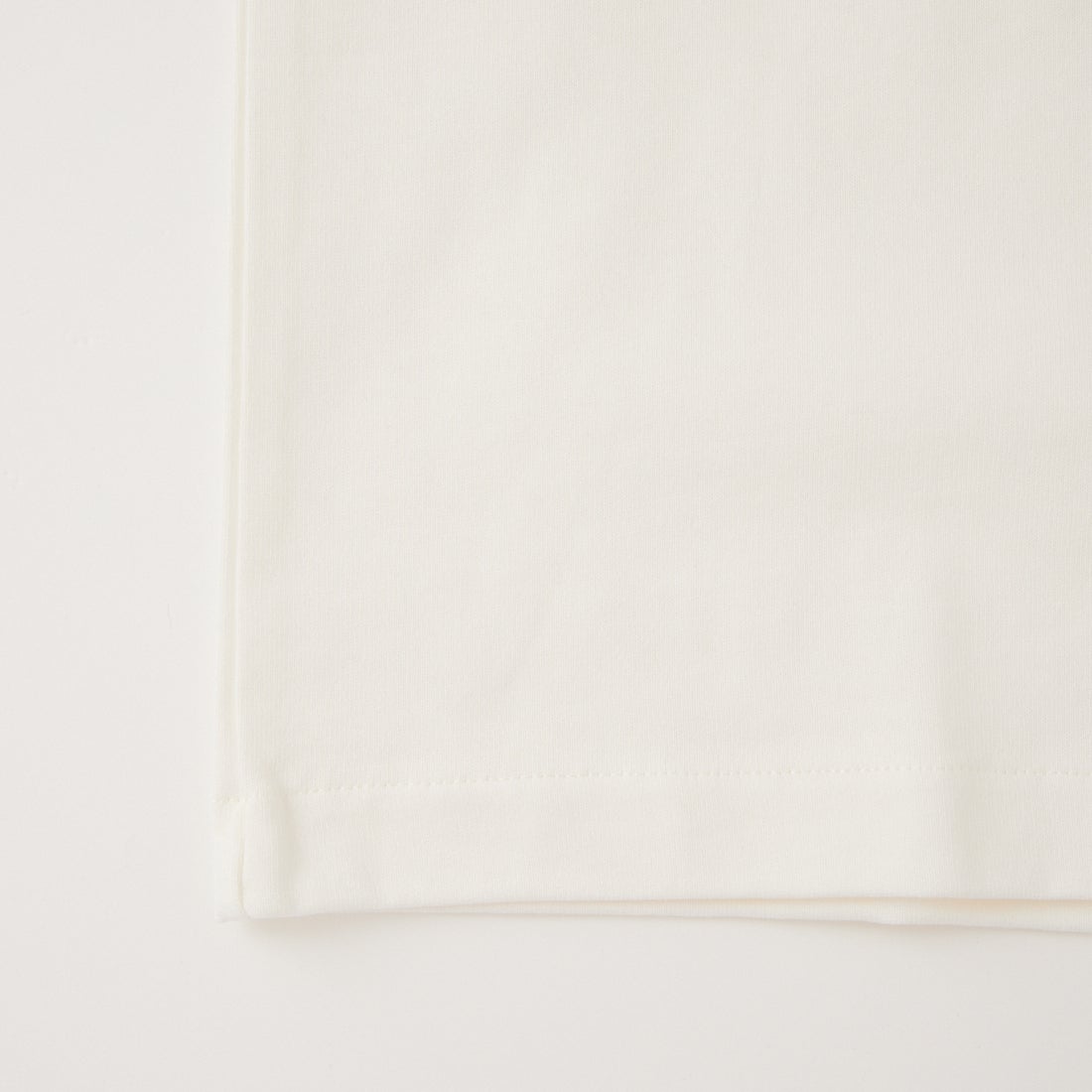 A.P.C. [アー・ペー・セー] ロゴ刺繍ショートスリーブTシャツ [STANDARD-RUE-MADAME] 87 BLANC/M