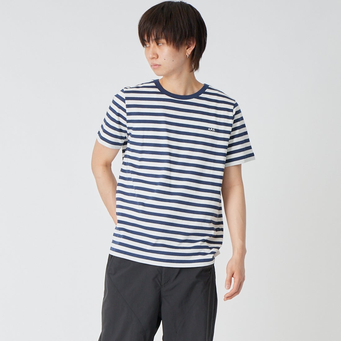 A.P.C. [アー・ペー・セー] ロゴ刺繍ショートスリーブボーダーTシャツ [STANDARD-APC-BRODE-R] 39 D.NAVY &&モデル身長：177cm 着用サイズ：M&&