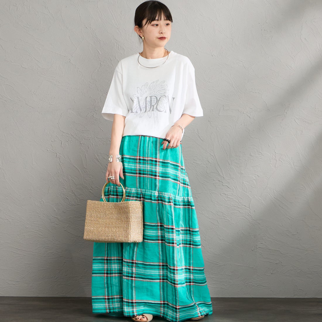 Americana [アメリカーナ] AMRCN FLOWER プリントTシャツ [BRF-807A-1] ﾎﾜｲﾄ &&モデル身長：150cm 着用サイズ：ONE SIZE&&