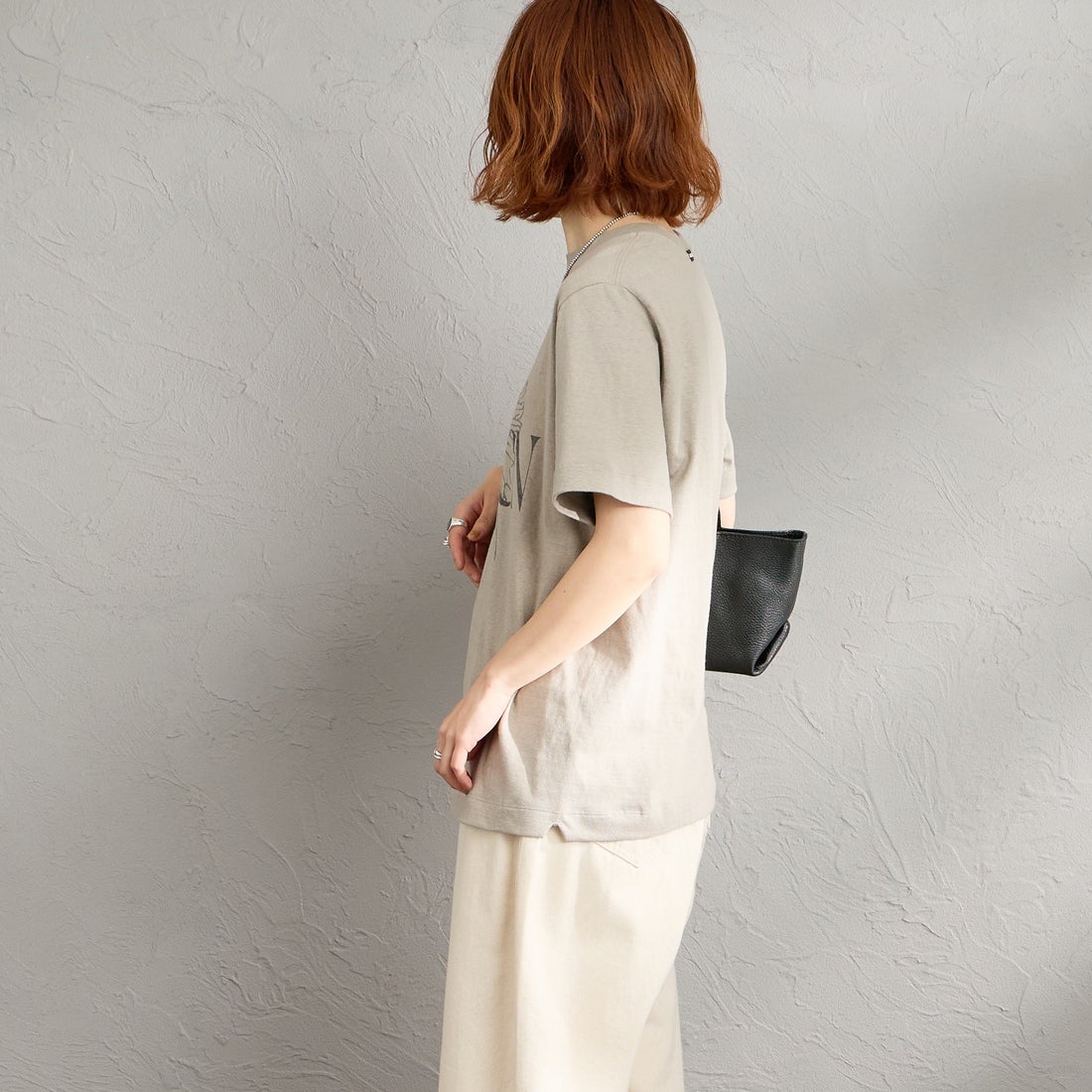 Americana [アメリカーナ] AMRCN FLOWER プリントTシャツ [BRF-807A-1] LTｸﾞﾚｰ &&モデル身長：158cm 着用サイズ：ONE SIZE&&