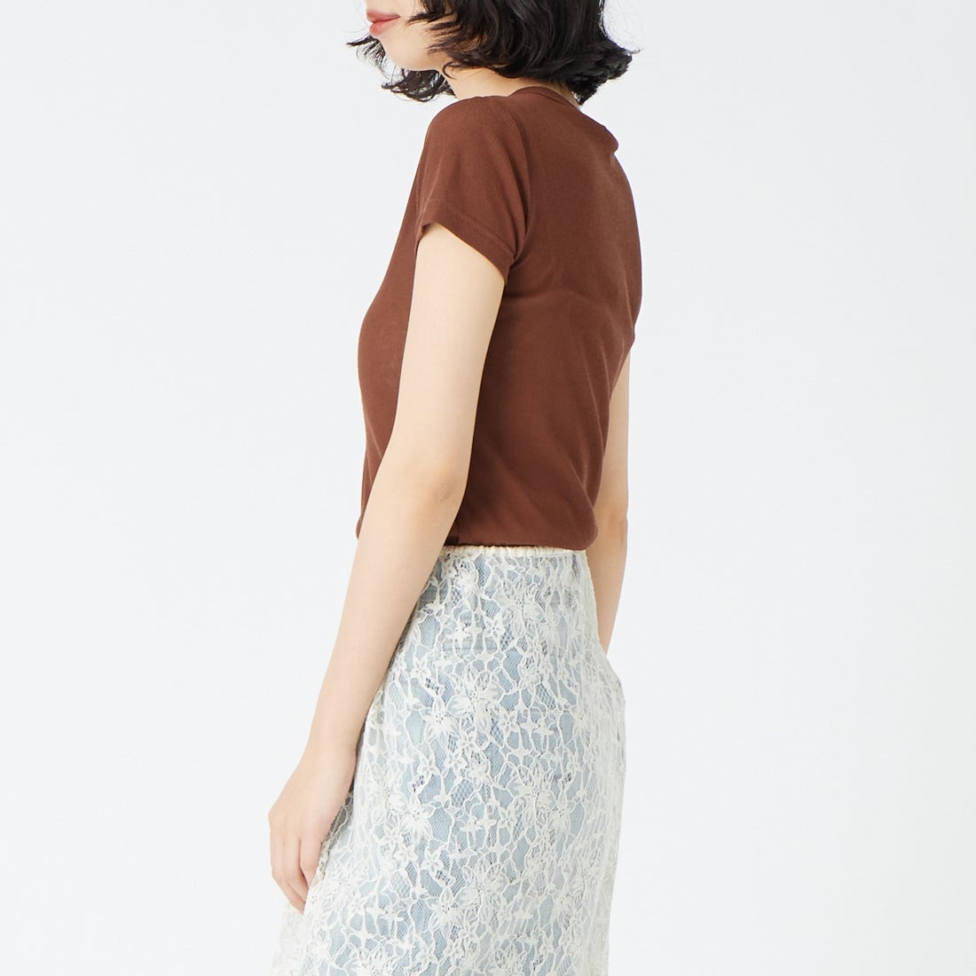 USINE [ユジーヌ] シアーリブヘンリーネックTシャツ [21267068] 037 ﾌﾞﾗｳﾝ &&モデル身長：162cm 着用サイズ：F&&