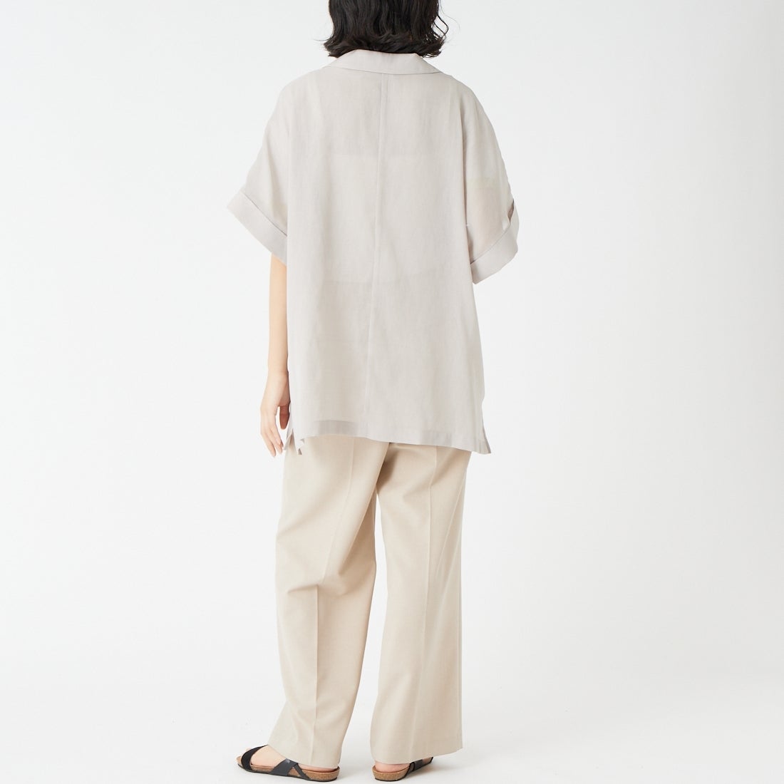 USINE [ユジーヌ] リネンライクシアーショートスリーブジャケット [21267061] 033 ﾍﾞｰｼﾞｭ &&モデル身長：162cm 着用サイズ：F&&