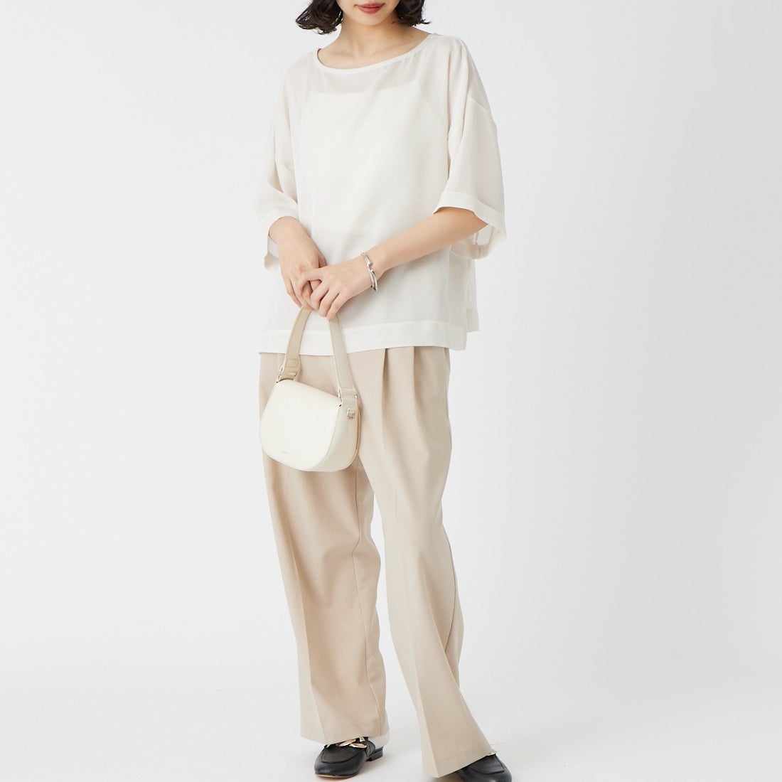 USINE [ユジーヌ] 5分袖メッシュTシャツ [21268054] 031 ｵﾌ &&モデル身長：162cm 着用サイズ：F&&