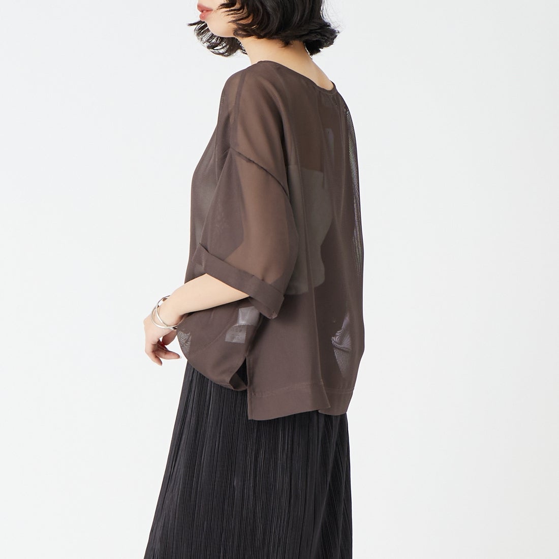 USINE [ユジーヌ] 5分袖メッシュTシャツ [21268054] 037 ﾌﾞﾗｳﾝ &&モデル身長：162cm 着用サイズ：F&&