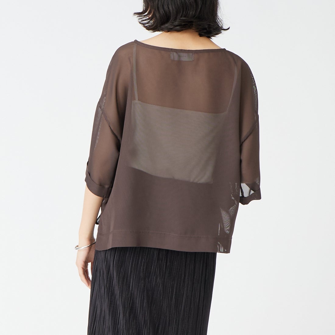 USINE [ユジーヌ] 5分袖メッシュTシャツ [21268054] 037 ﾌﾞﾗｳﾝ &&モデル身長：162cm 着用サイズ：F&&