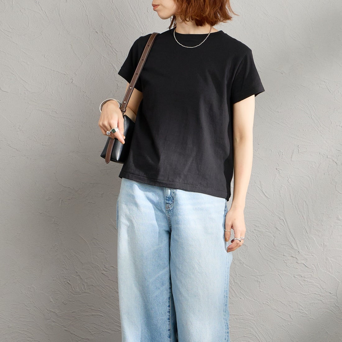 Hanes [ヘインズ] 3PクルーネックTシャツ by THE DODO JEAN [HW1-D703] 997 ASSORT &&モデル身長：158cm 着用サイズ：F&&