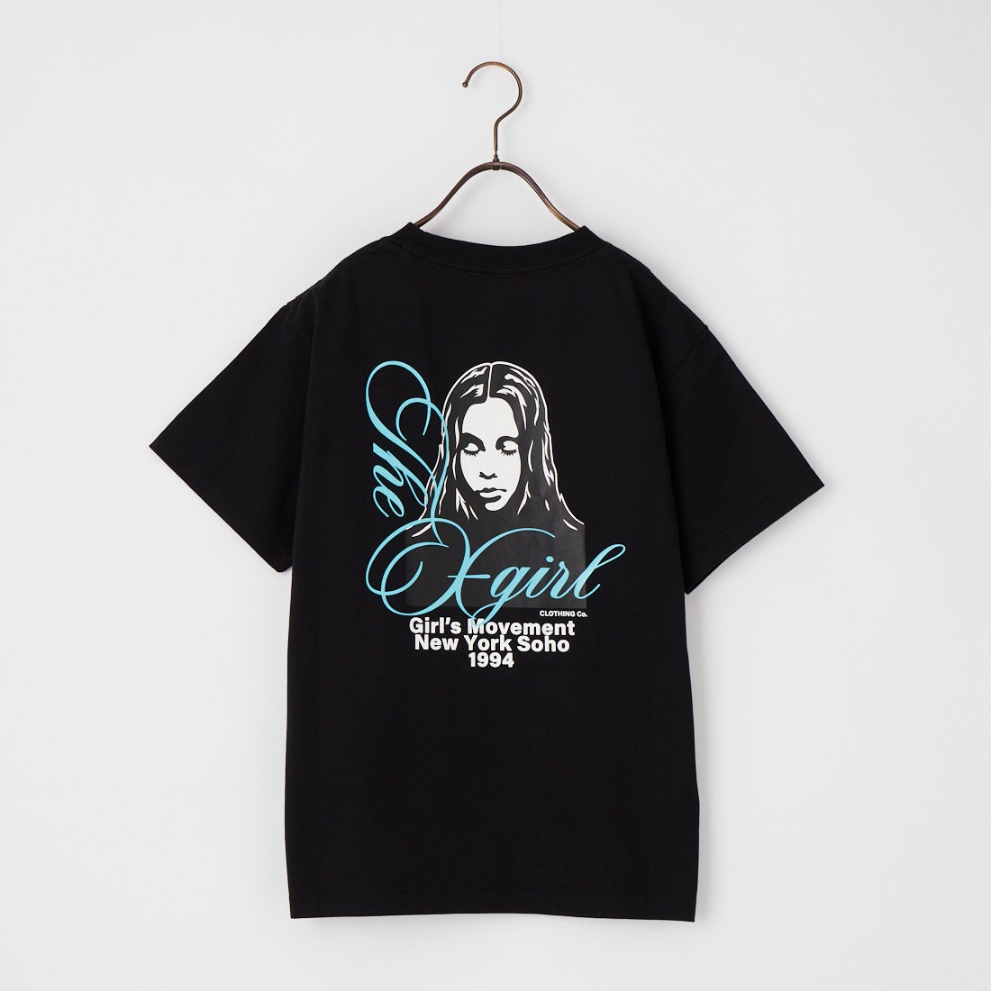 X-girl [エックスガール] カーシブスクリプトロゴ＆フェイス 半袖Tシャツ [105261011011] BLACK