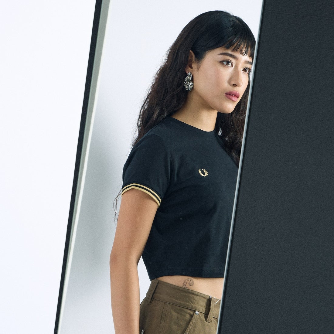 FRED PERRY [フレッドペリー] ティップドピケTシャツ [G2171] 90A BLK/CH &&モデル身長：162cm 着用サイズ：10&&