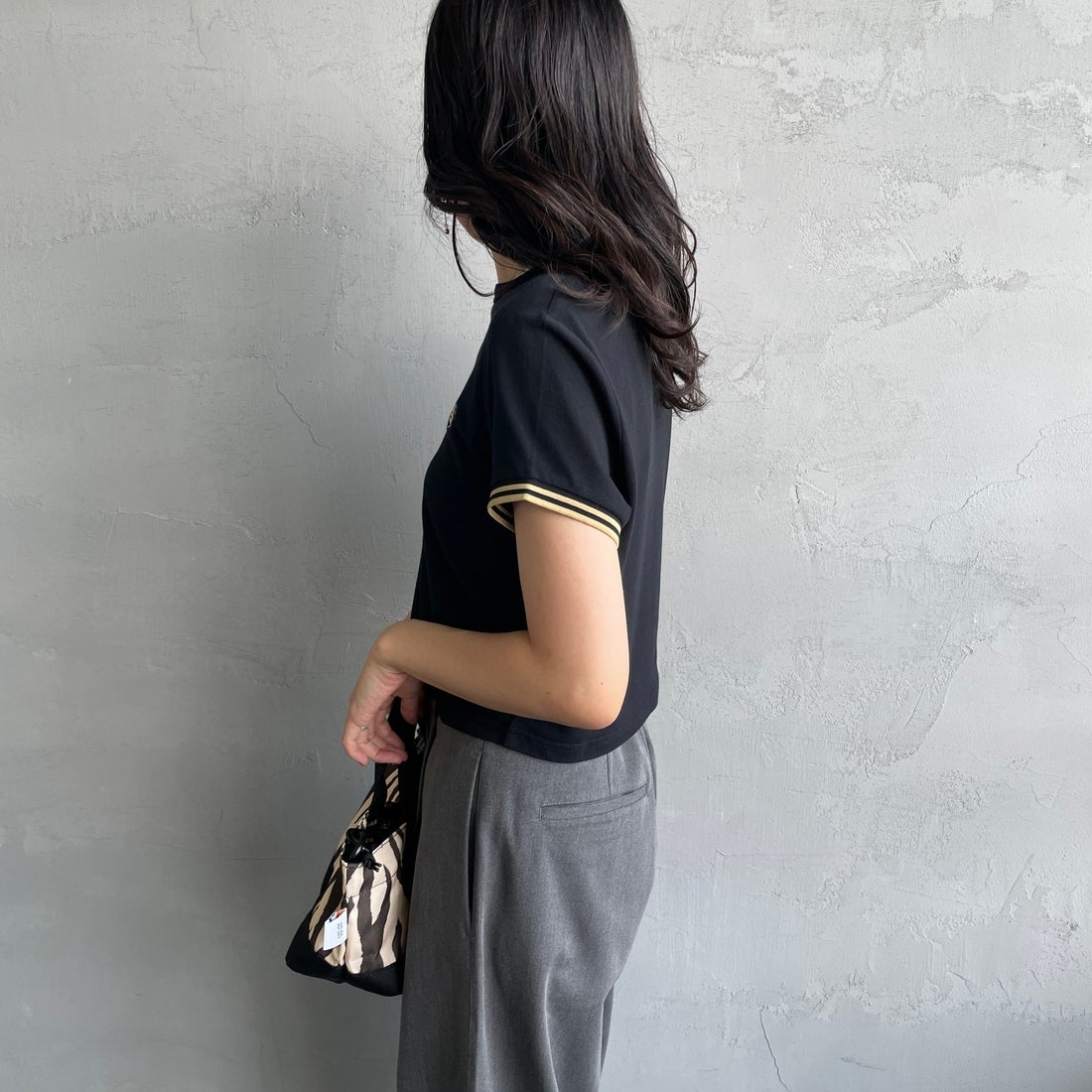 FRED PERRY [フレッドペリー] ティップドピケTシャツ [G2171] 90A BLK/CH &&モデル身長：160cm 着用サイズ：10&&