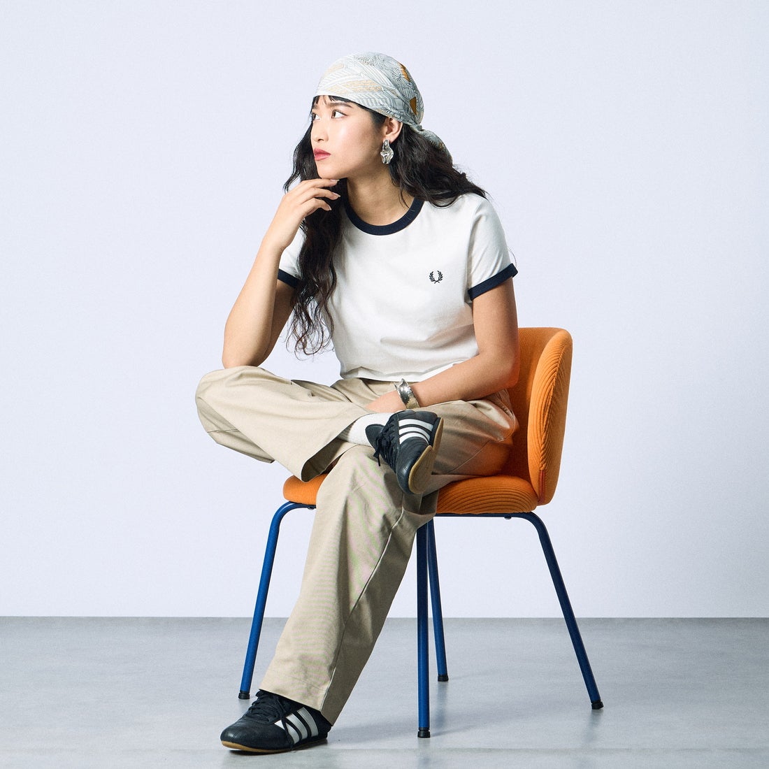 FRED PERRY [フレッドペリー] クロップド リンガーTシャツ [G9163] 129 SNOW W &&モデル身長：162cm 着用サイズ：10&&