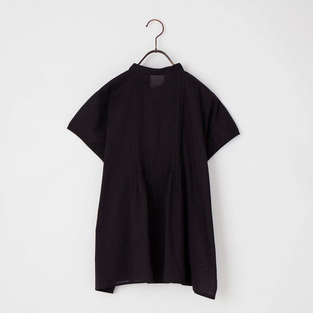 soil [ソイル] バンドカラー フレンチスリーブ ピンタックシャツ [NSL26022] 9900 BLACK