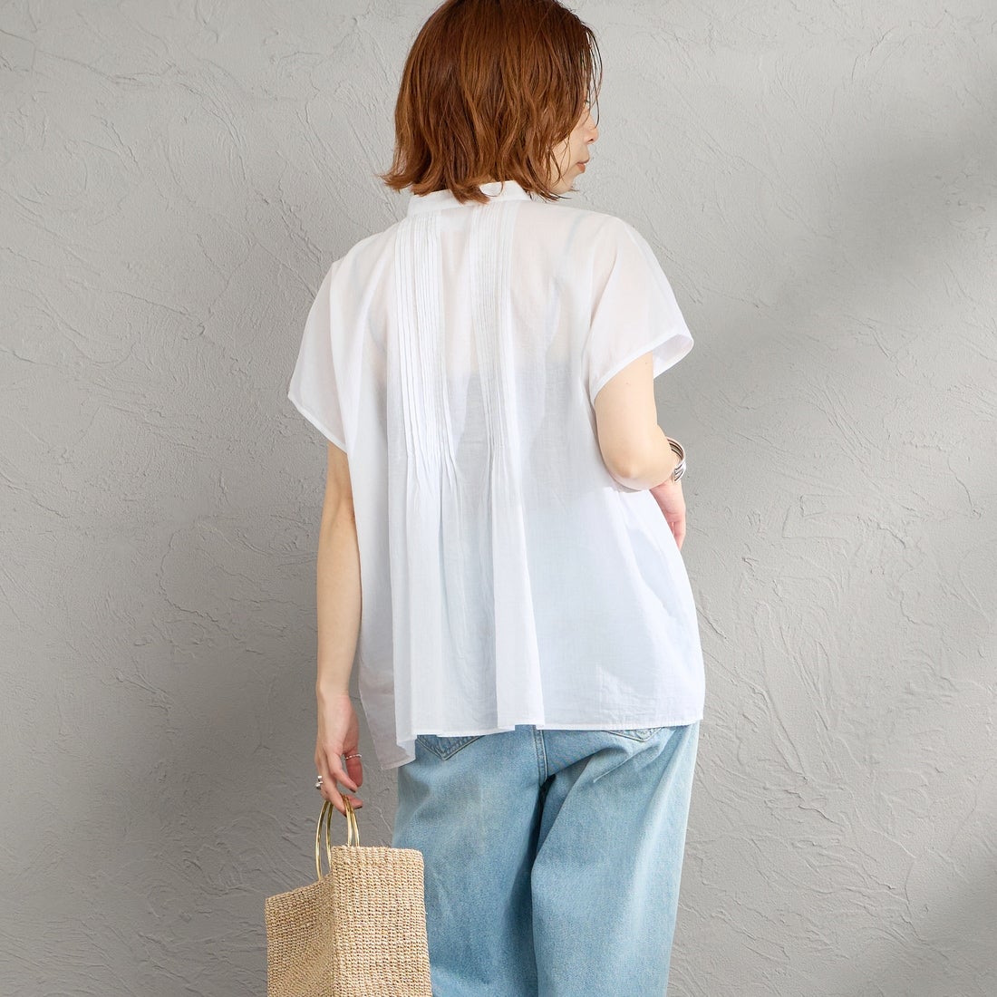 soil [ソイル] バンドカラー フレンチスリーブ ピンタックシャツ [NSL26022] 9000 O.WHI &&モデル身長：158cm 着用サイズ：1&&