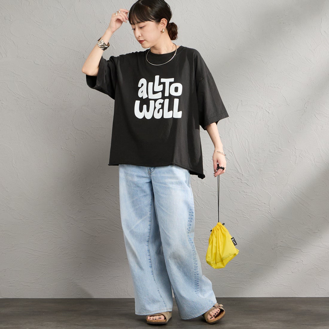FUNG [ファング] ALL TO WELL カットオフ プリントTシャツ [ALL-TO-WELL] BLACK &&モデル身長：150cm 着用サイズ：M&&