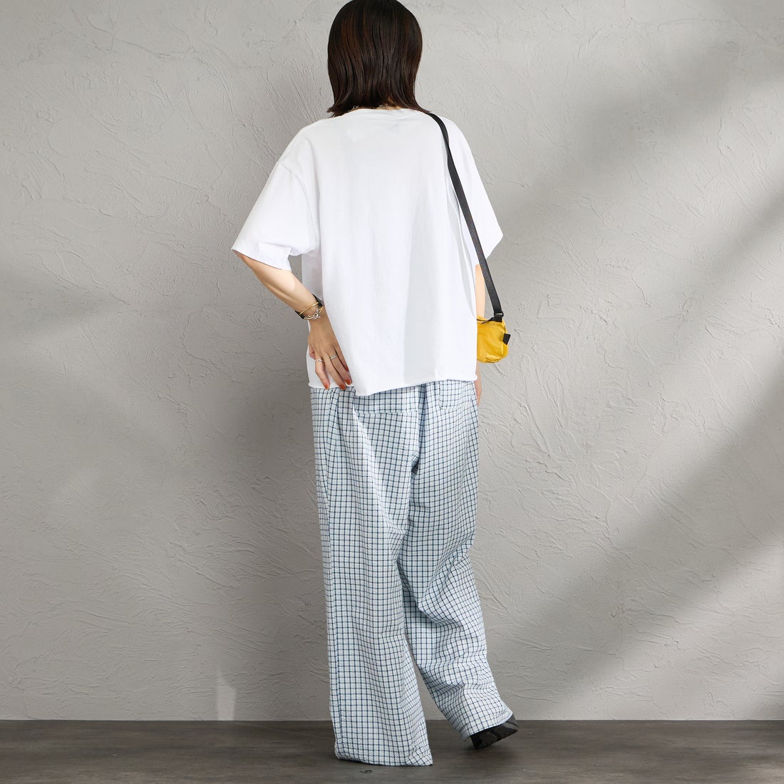 FUNG [ファング] 別注 ALOHA MAHALO カットオフプリントTシャツ [ALOHA-MAHALO-JF] WHITE &&モデル身長：160cm 着用サイズ：M&&