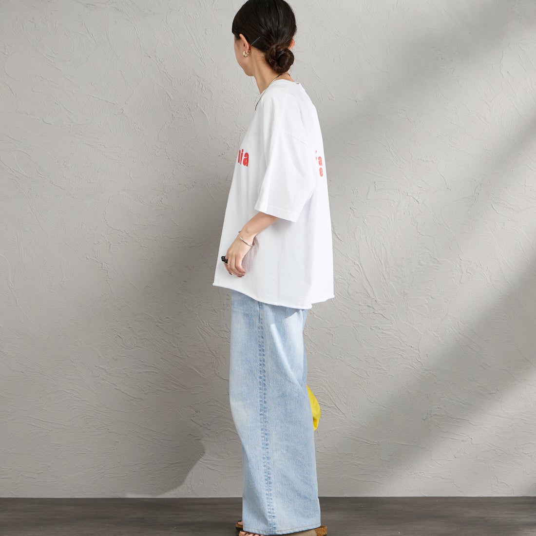 FUNG [ファング] C.ORANGE カットオフ プリントTシャツ [CORANGE] WHT/O.RED &&モデル身長：150cm 着用サイズ：M&&
