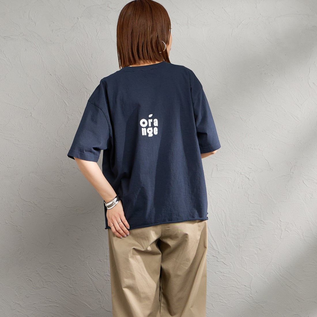 FUNG [ファング] C.ORANGE カットオフ プリントTシャツ [CORANGE] NAVY &&モデル身長：159cm 着用サイズ：M&&