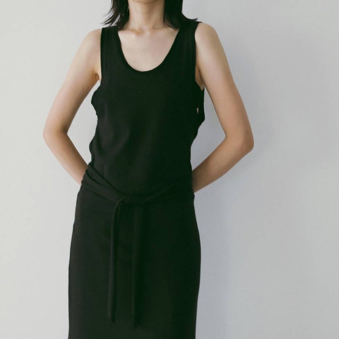 anuke [アンヌーク] スリーブレス カットワンピース [62610310] BLK