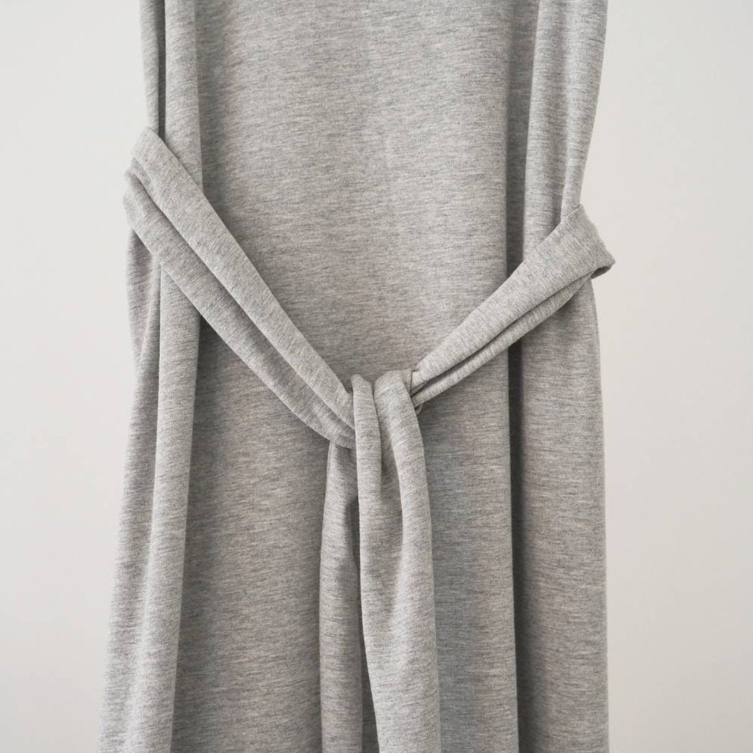 anuke [アンヌーク] スリーブレス カットワンピース [62610310] GRY