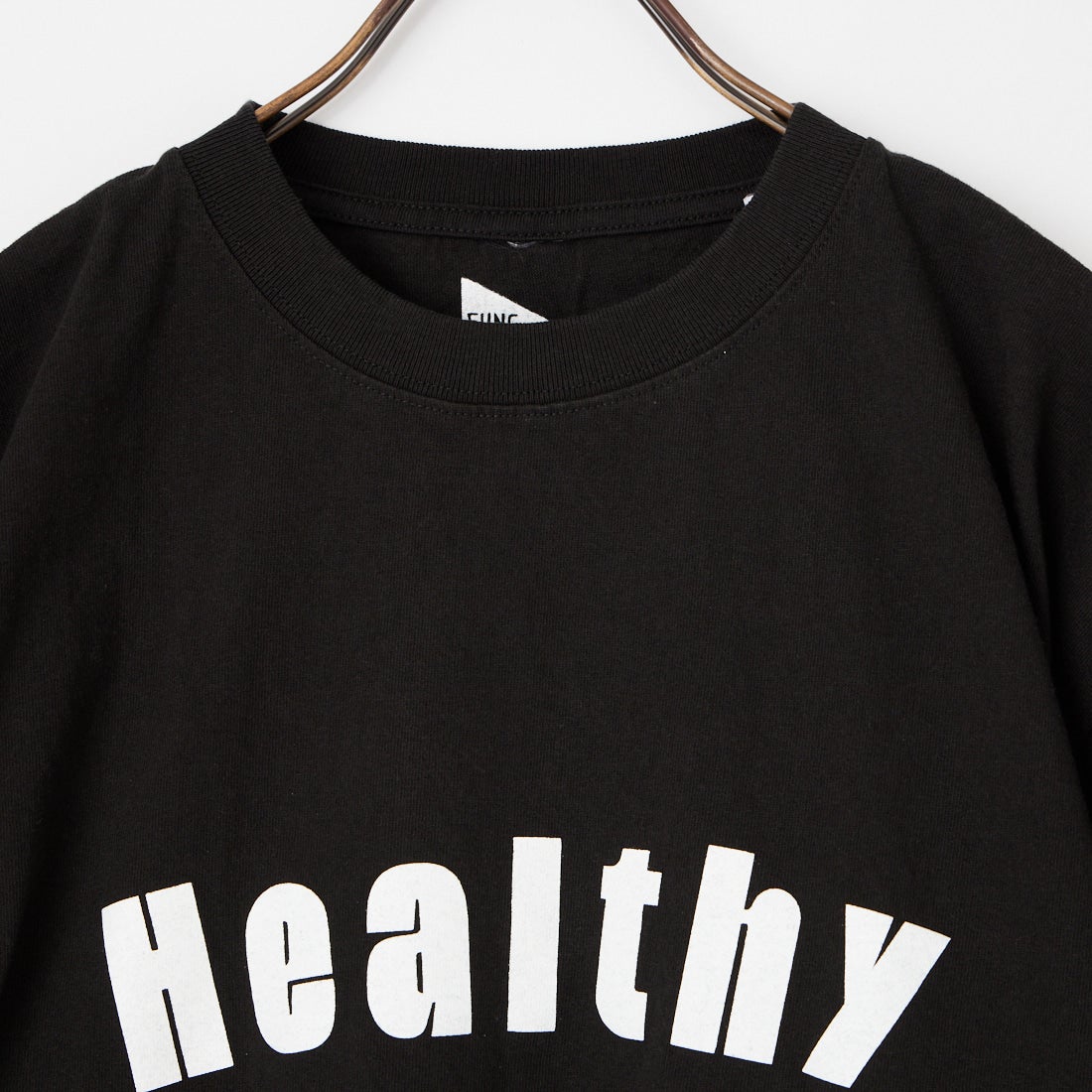 FUNG [ファング] HEALTHY カットオフ プリントTシャツ [HEALTHY] BLACK