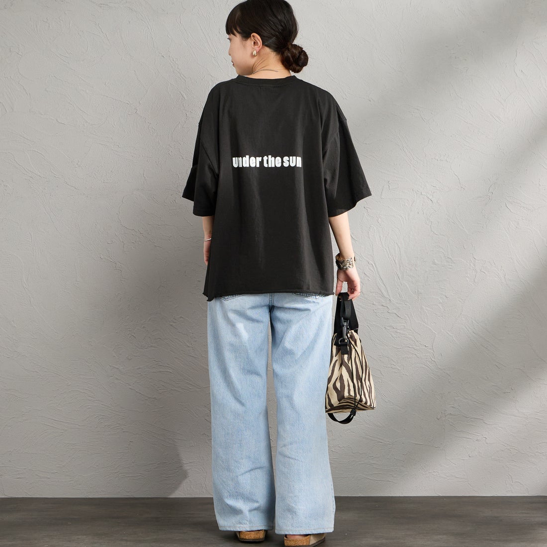 FUNG [ファング] HEALTHY カットオフ プリントTシャツ [HEALTHY] BLACK &&モデル身長：150cm 着用サイズ：M&&