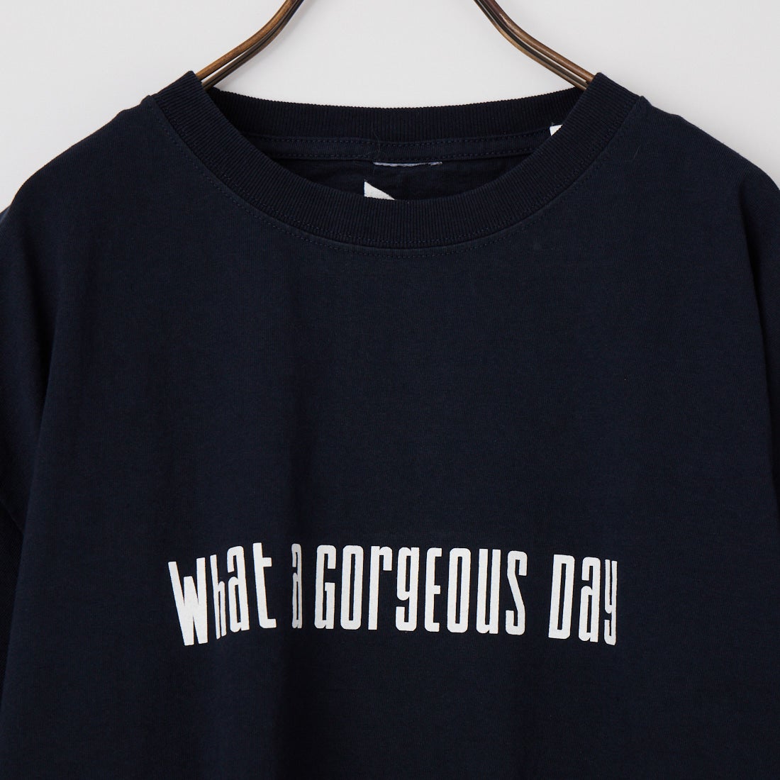 FUNG [ファング] GORGEOUS カットオフ プリントTシャツ [GORGEOUS] NAVY