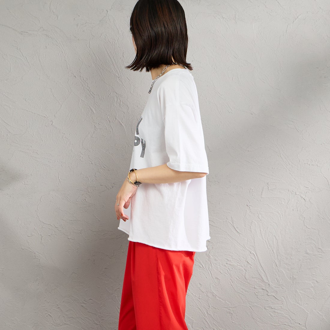 FUNG [ファング] I'M OK カットオフ プリントTシャツ [IM-OK] WHT/BLACK &&モデル身長：160cm 着用サイズ：M&&