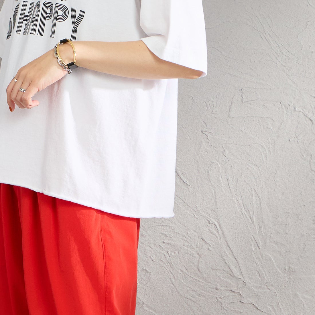 FUNG [ファング] I'M OK カットオフ プリントTシャツ [IM-OK] WHT/BLACK &&モデル身長：160cm 着用サイズ：M&&