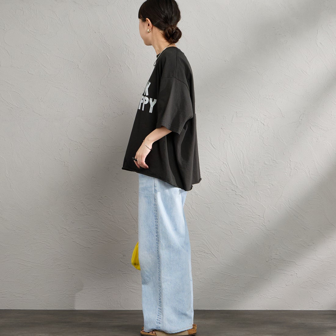 FUNG [ファング] I'M OK カットオフ プリントTシャツ [IM-OK] BLACK &&モデル身長：150cm 着用サイズ：M&&