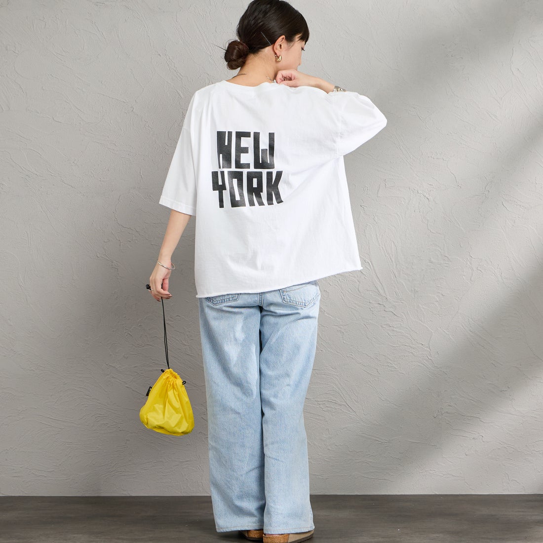 FUNG [ファング] N.Y FB カットオフ プリントTシャツ [NY-FB] WHT/BLACK &&モデル身長：150cm 着用サイズ：M&&