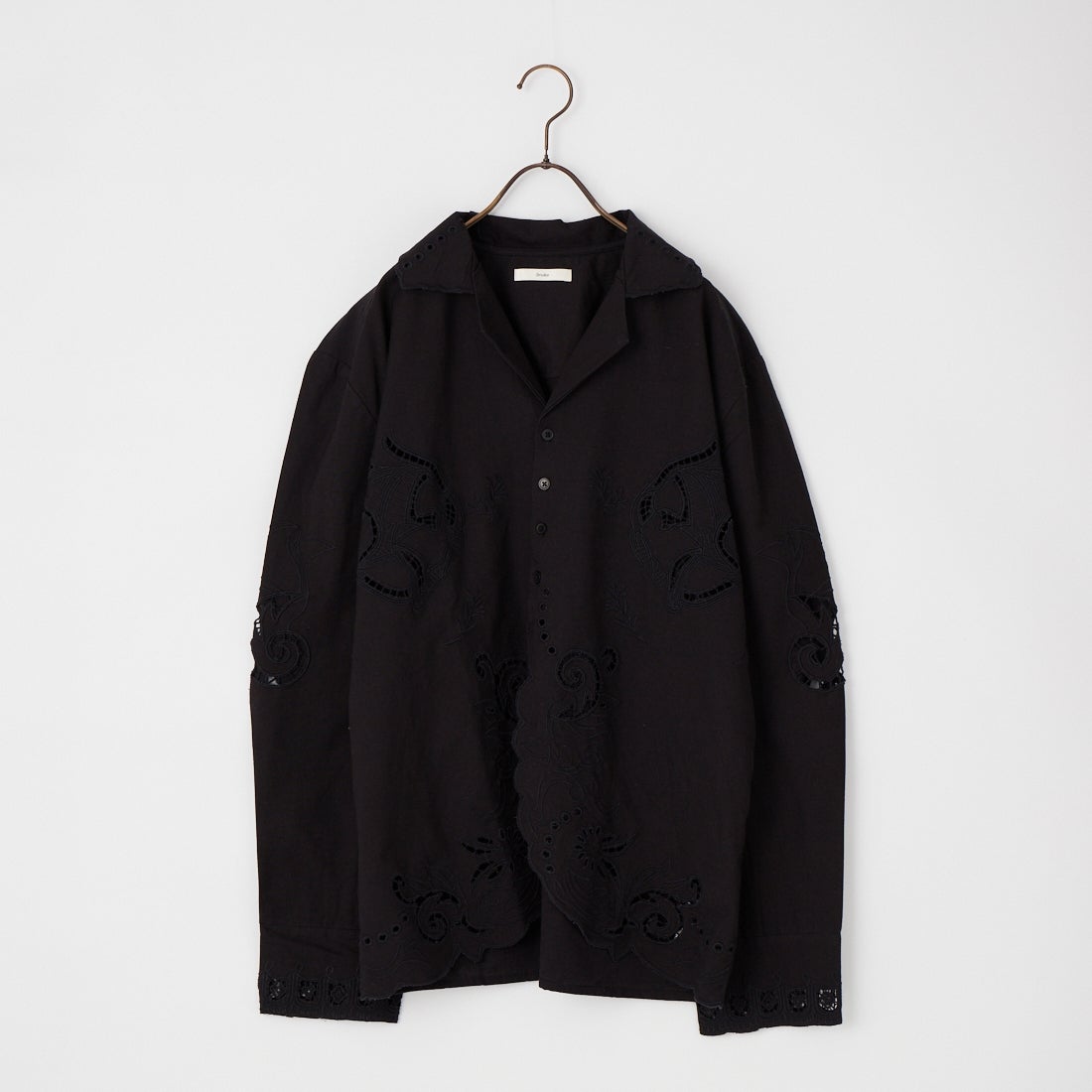 anuke [アンヌーク] カットワーク オープンカラーシャツ [62610418] BLK