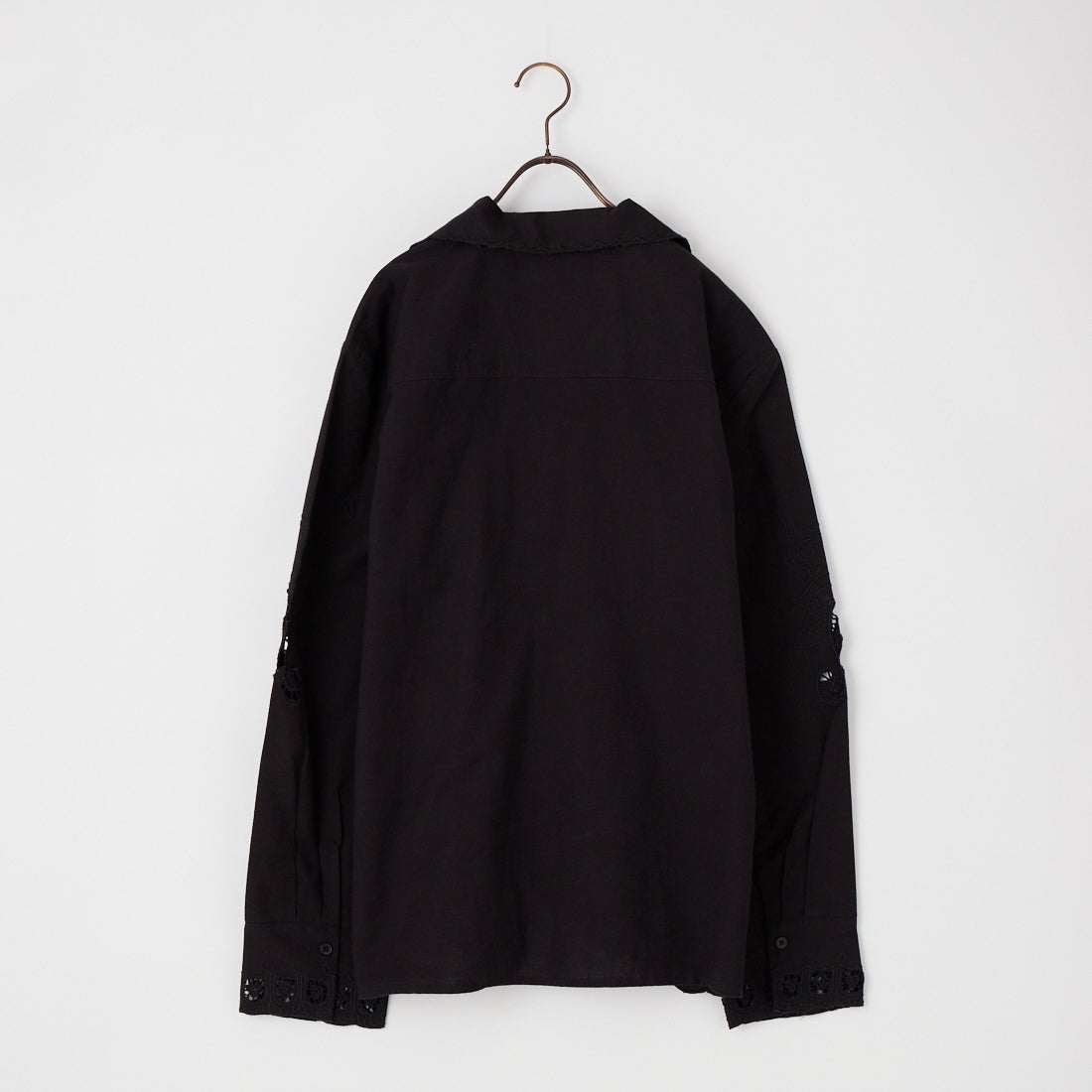 anuke [アンヌーク] カットワーク オープンカラーシャツ [62610418] BLK