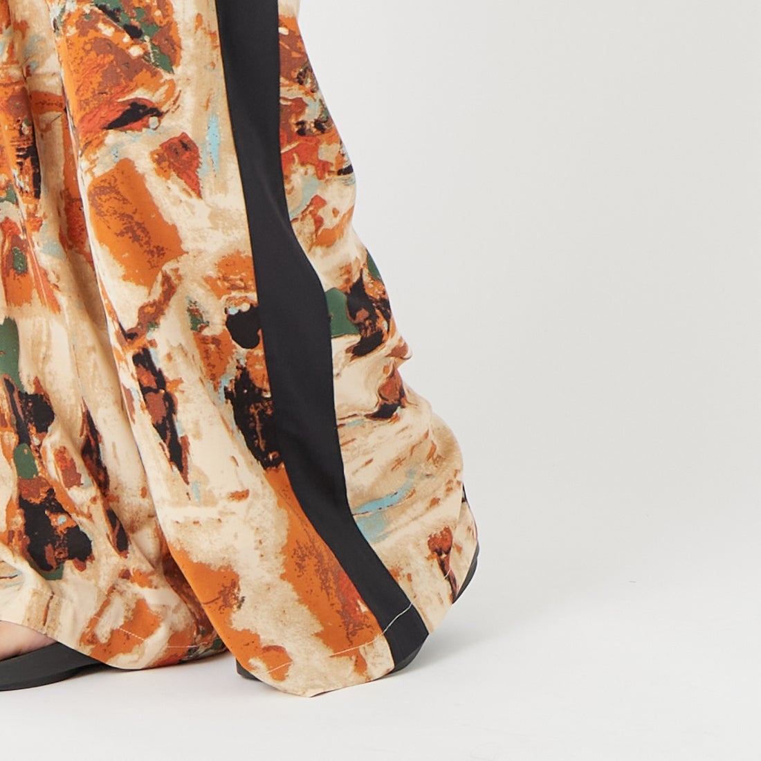 Jf Ready Made [ジェイエフレディメイド] アンシェント柄パンツ [147-19450] 35 ｵﾚﾝｼﾞ &&モデル身長：162cm 着用サイズ：F&&