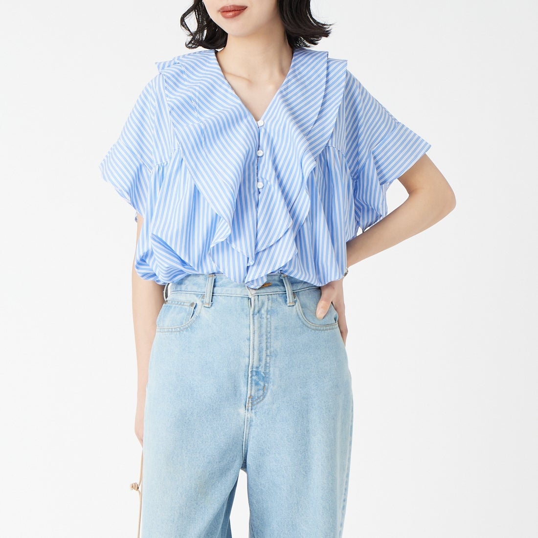 USINE [ユジーヌ] ラッフルカラーフリルブラウス [IN5-SH-6] SAX ST &&モデル身長：162cm 着用サイズ：F&&