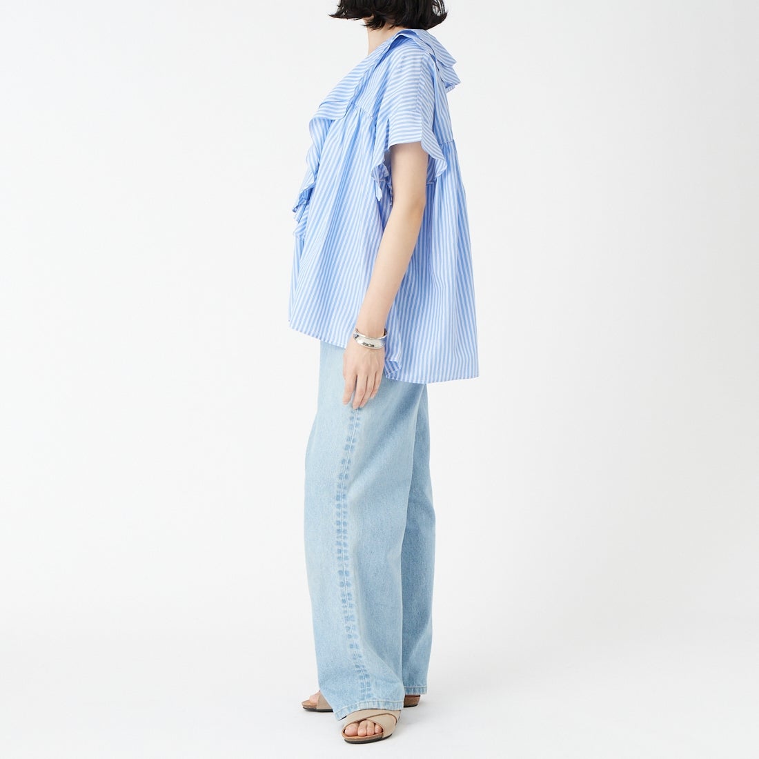 USINE [ユジーヌ] ラッフルカラーフリルブラウス [IN5-SH-6] SAX ST &&モデル身長：162cm 着用サイズ：F&&