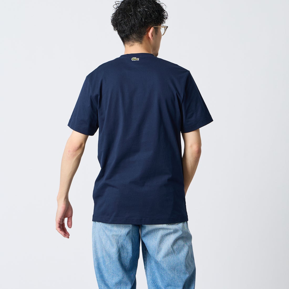 LACOSTE [ラコステ] エンボスパリロゴ クルーネックTシャツ [TH0794] 166 NAVY B &&モデル身長：167cm 着用サイズ：S&&