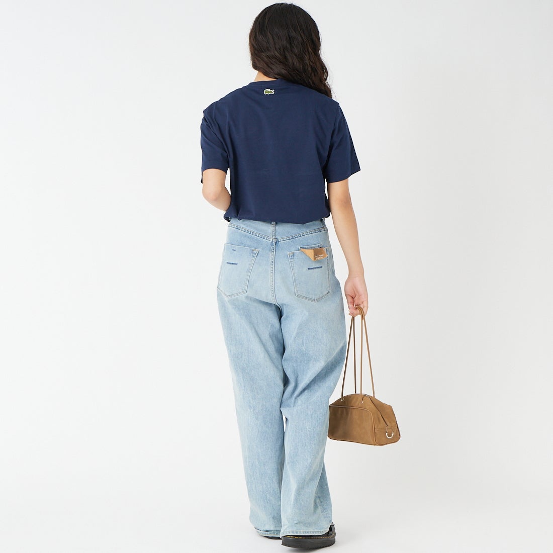 LACOSTE [ラコステ] エンボスパリロゴ クルーネックTシャツ [TH0794] 166 NAVY B &&モデル身長：162cm 着用サイズ：XS&&