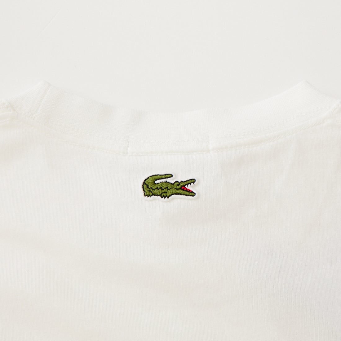LACOSTE [ラコステ] エンボスパリロゴ クルーネックTシャツ [TH0794] 70V FLOUR