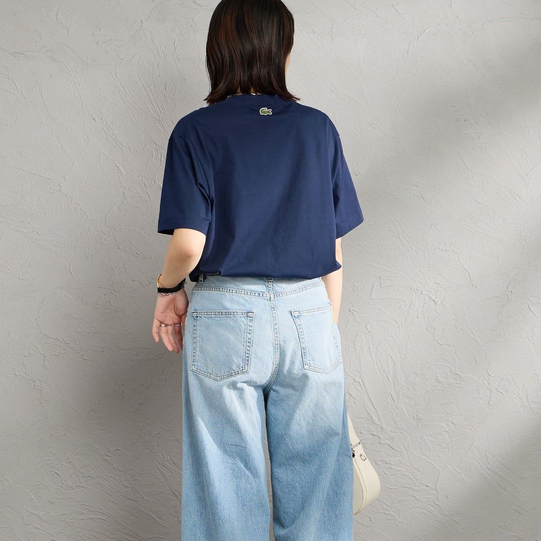 LACOSTE [ラコステ] エンボスパリロゴ クルーネックTシャツ [TH0794] 166 NAVY B &&モデル身長：160cm 着用サイズ：S&&