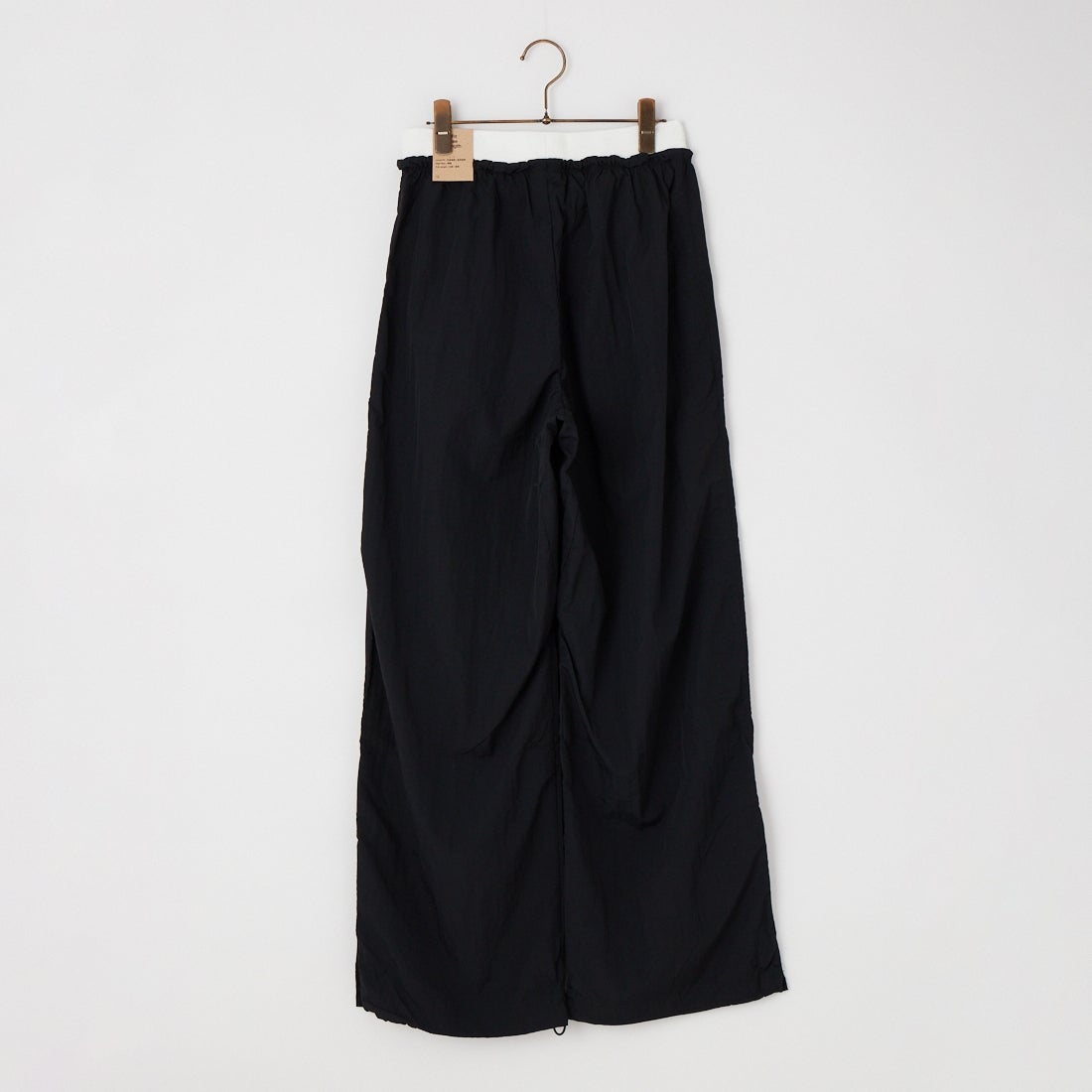 NIKE [ナイキ] ルーズ ハイウエスト パラシュート パンツ [IF0335] 010 BLACK