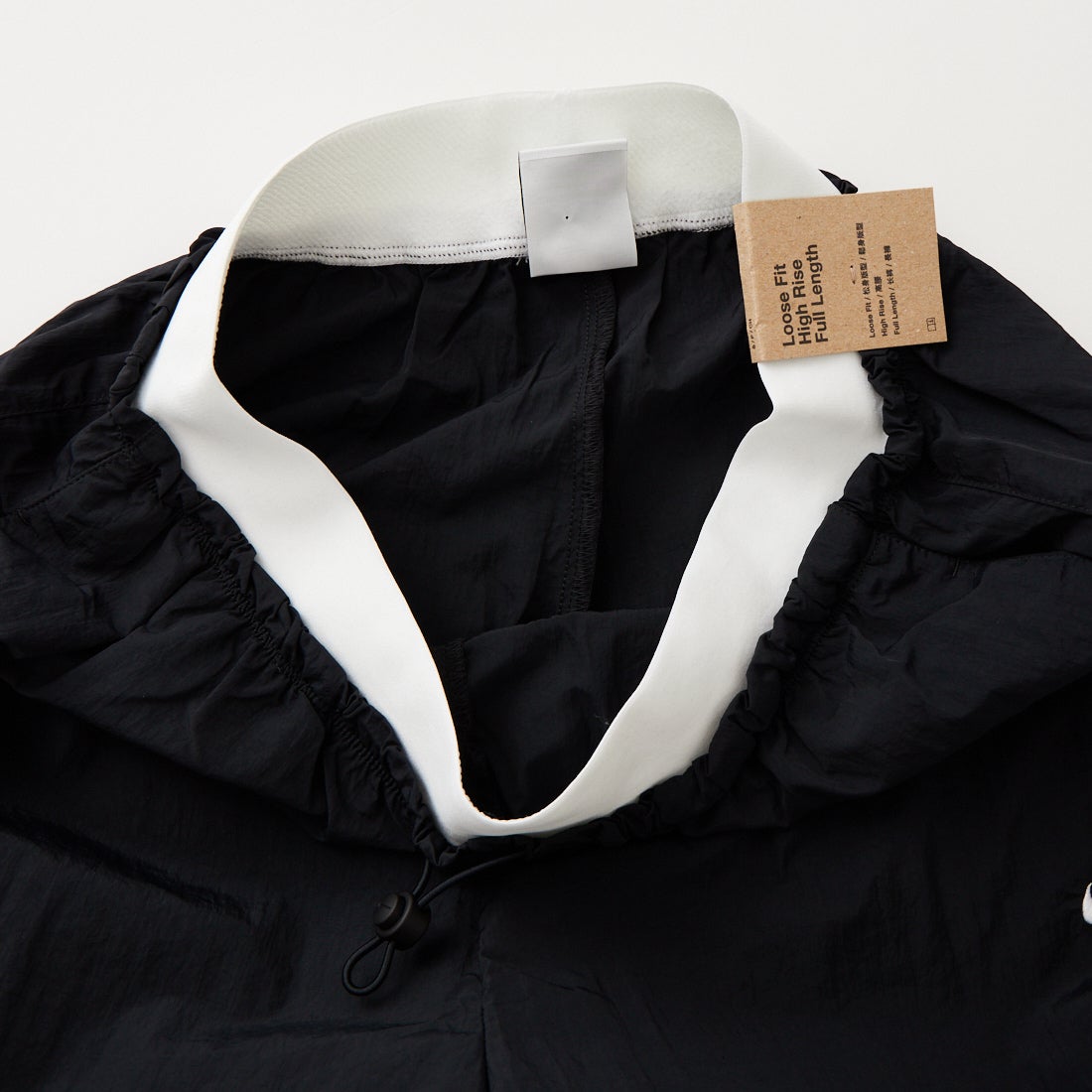 NIKE [ナイキ] ルーズ ハイウエスト パラシュート パンツ [IF0335] 010 BLACK