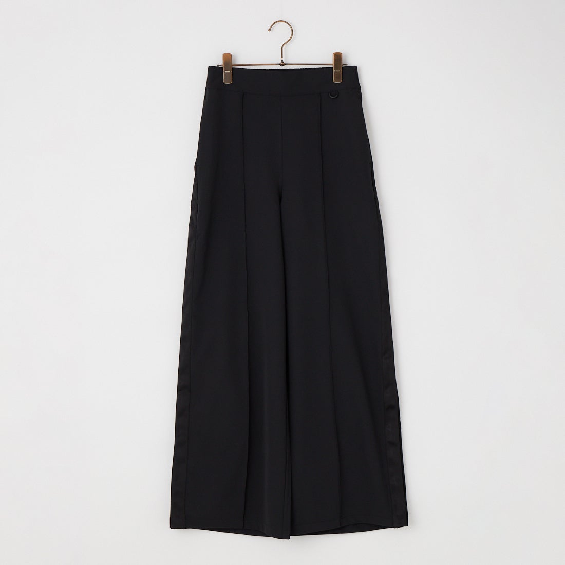 010 BLACK