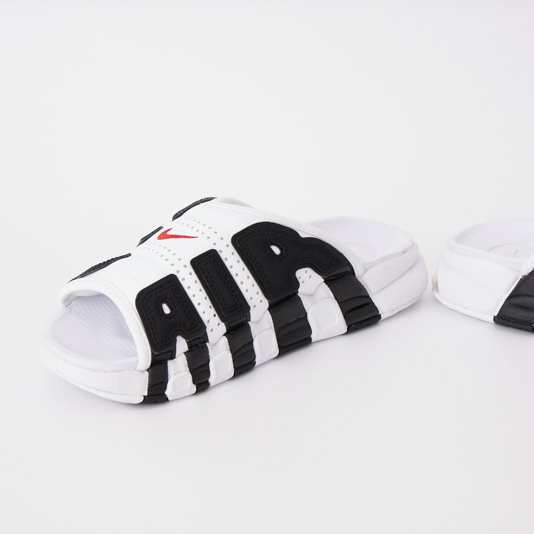 NIKE [ナイキ] エア モア アップテンポ [FB7818] 100 ﾎﾜｲﾄ/ﾊ