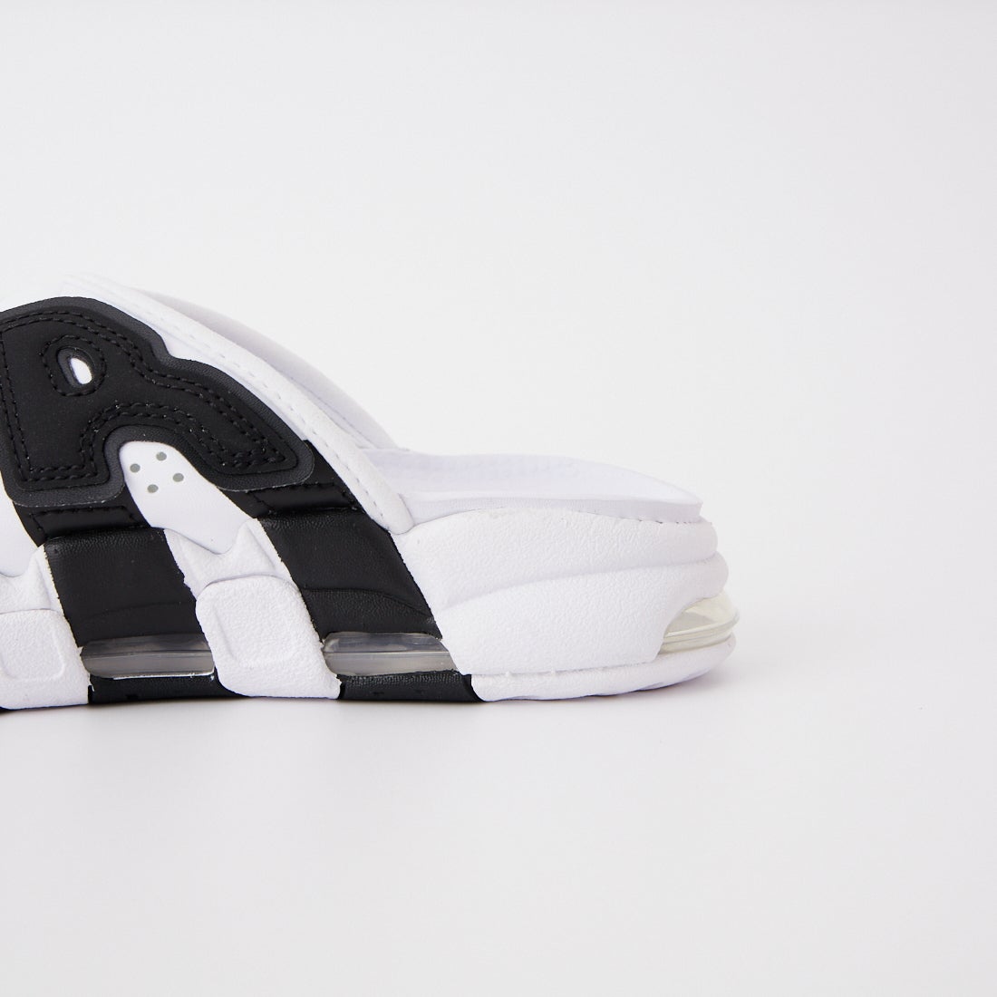 NIKE [ナイキ] エア モア アップテンポ [FB7818] 100 ﾎﾜｲﾄ/ﾊ