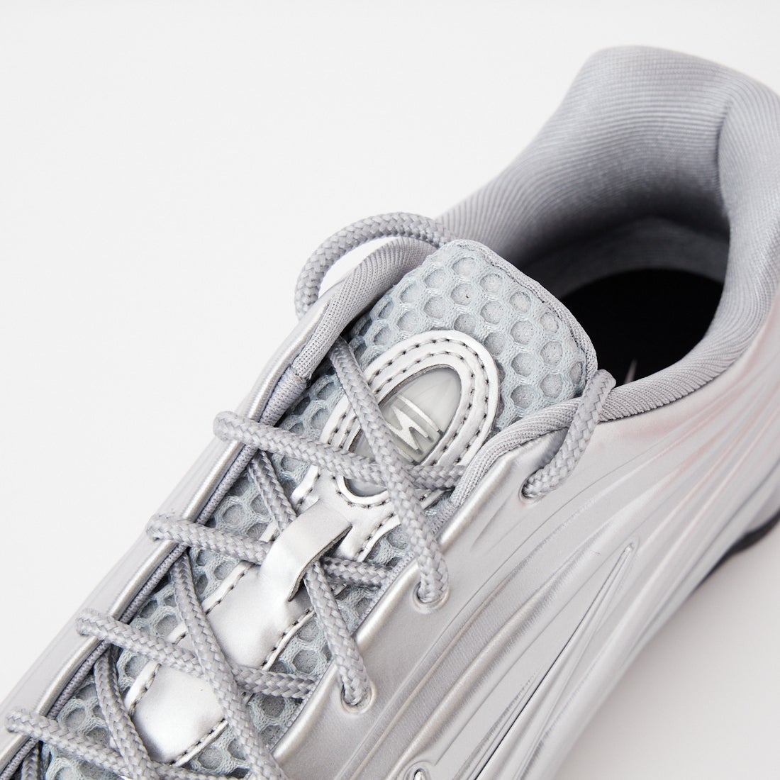 NIKE [ナイキ] ショックス Z [IO7843] 002 SILVER