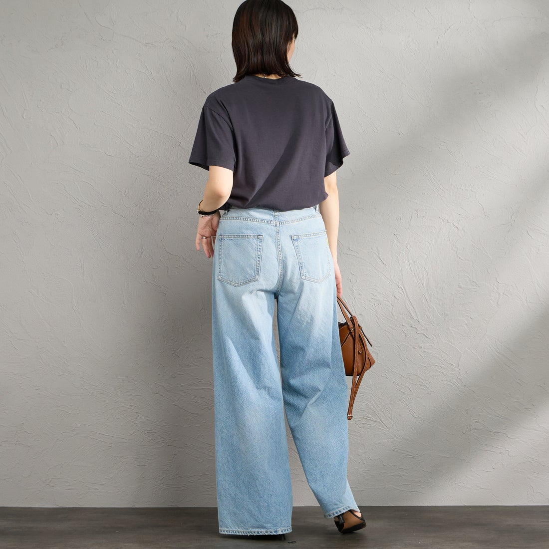 THE SHINZONE [ザ シンゾーン] BOATIES ツアーTシャツ [26MMSCU08] 06 GRAY &&モデル身長：160cm 着用サイズ：F0&&