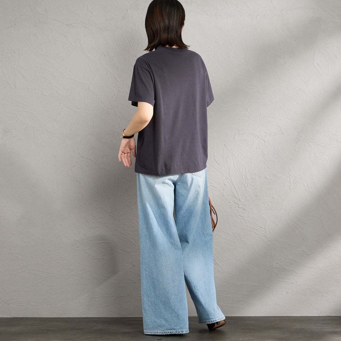 THE SHINZONE [ザ シンゾーン] BOATIES ツアーTシャツ [26MMSCU08] 06 GRAY &&モデル身長：160cm 着用サイズ：F0&&